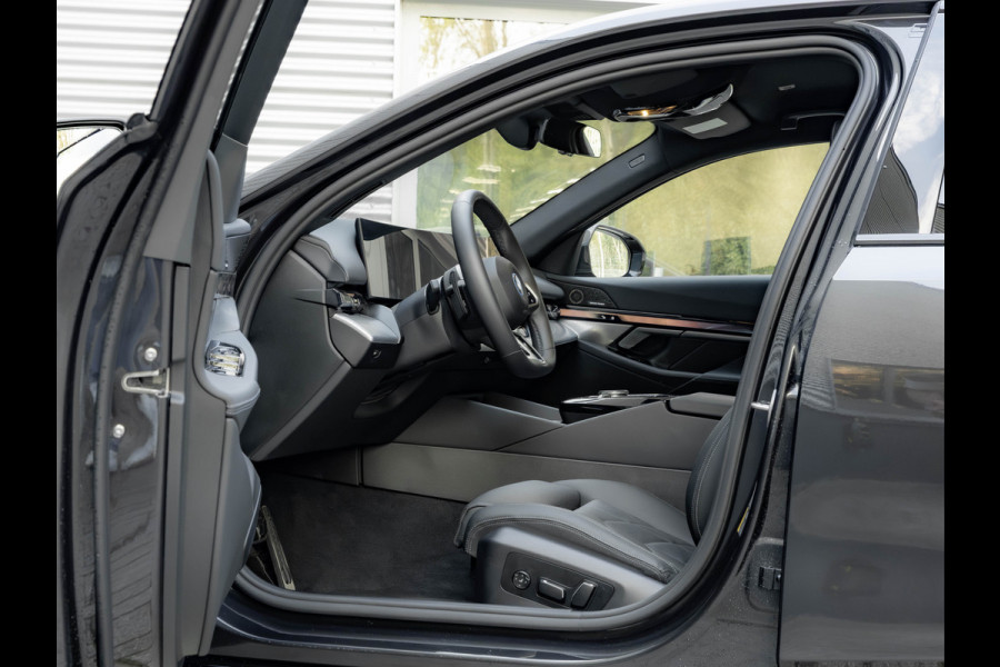 BMW i5 eDrive40 - M-Sport - Active Cruise Control - Harman Kardon