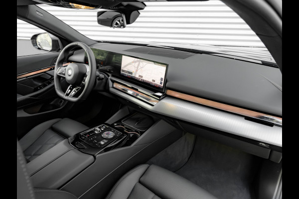 BMW i5 eDrive40 - M-Sport - Active Cruise Control - Harman Kardon