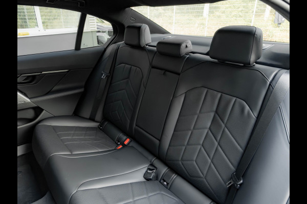 BMW i5 eDrive40 - M-Sport - Active Cruise Control - Harman Kardon