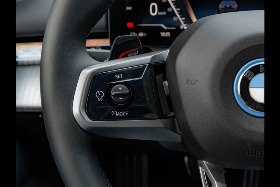 BMW i5 eDrive40 - M-Sport - Active Cruise Control - Harman Kardon