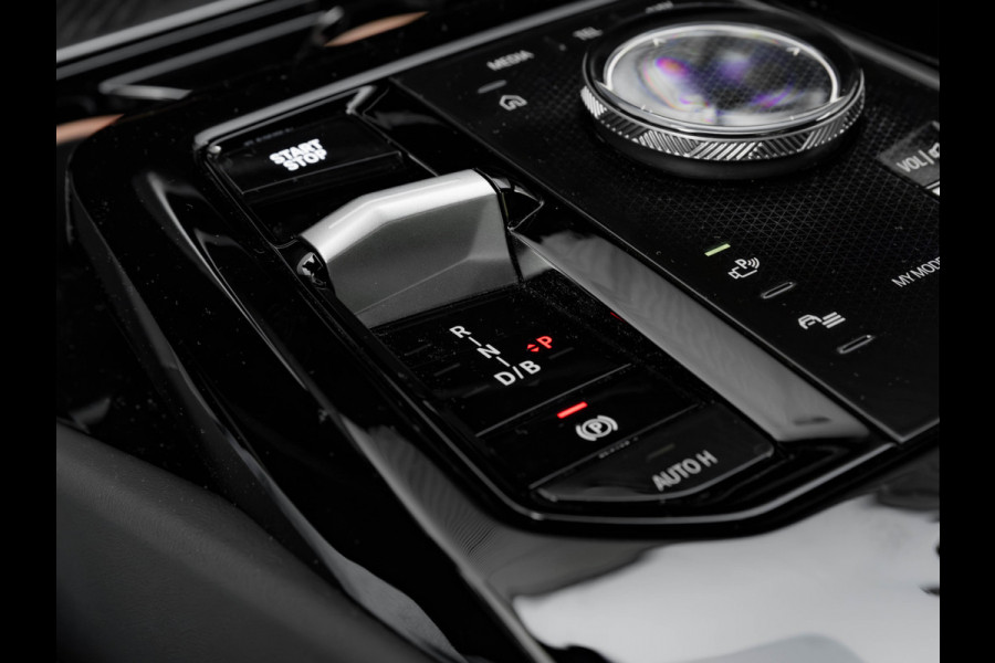 BMW i5 eDrive40 - M-Sport - Active Cruise Control - Harman Kardon