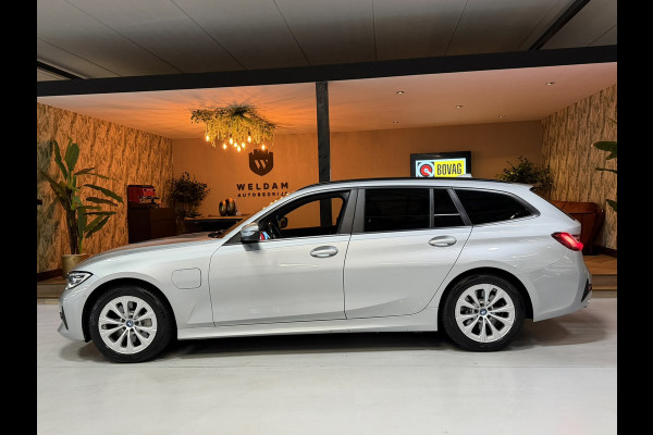 BMW 3 Serie Touring 330e eDrive Edition Garantie|SOH 93%|LED|Leder|Navi|Carplay|PDC|Cruise|Clima|Rijklaar
