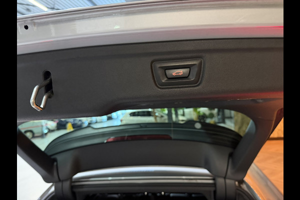 BMW 3 Serie Touring 330e eDrive Edition Garantie|SOH 93%|LED|Leder|Navi|Carplay|PDC|Cruise|Clima|Rijklaar