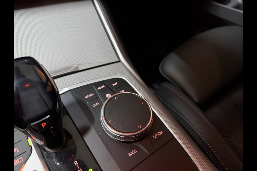 BMW 3 Serie Touring 330e eDrive Edition Garantie|SOH 93%|LED|Leder|Navi|Carplay|PDC|Cruise|Clima|Rijklaar