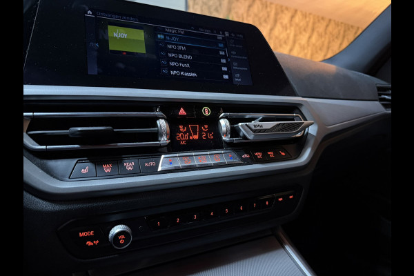 BMW 3 Serie Touring 330e eDrive Edition Garantie|SOH 93%|LED|Leder|Navi|Carplay|PDC|Cruise|Clima|Rijklaar