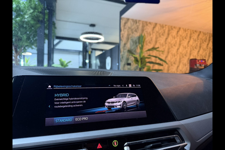 BMW 3 Serie Touring 330e eDrive Edition Garantie|SOH 93%|LED|Leder|Navi|Carplay|PDC|Cruise|Clima|Rijklaar