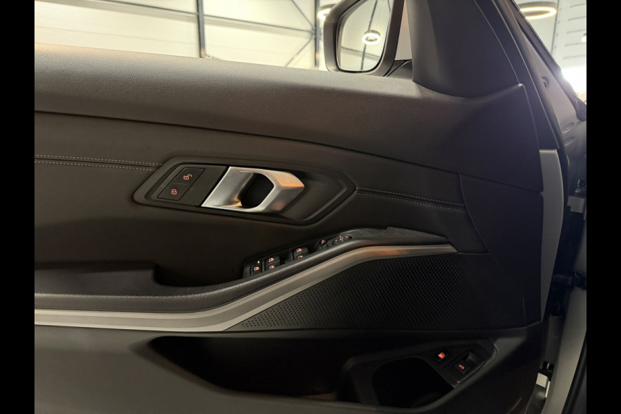 BMW 3 Serie Touring 330e eDrive Edition Garantie|SOH 93%|LED|Leder|Navi|Carplay|PDC|Cruise|Clima|Rijklaar