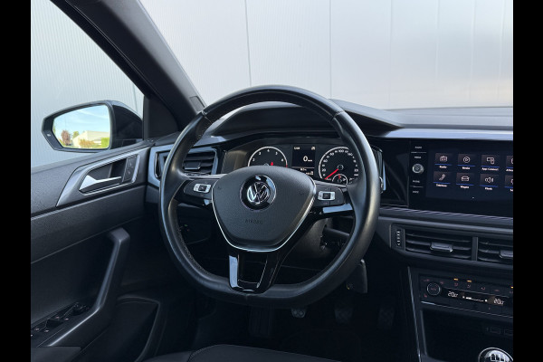 Volkswagen Polo 1.0 81pk Highline | Pano dak | Half leder | Full LED