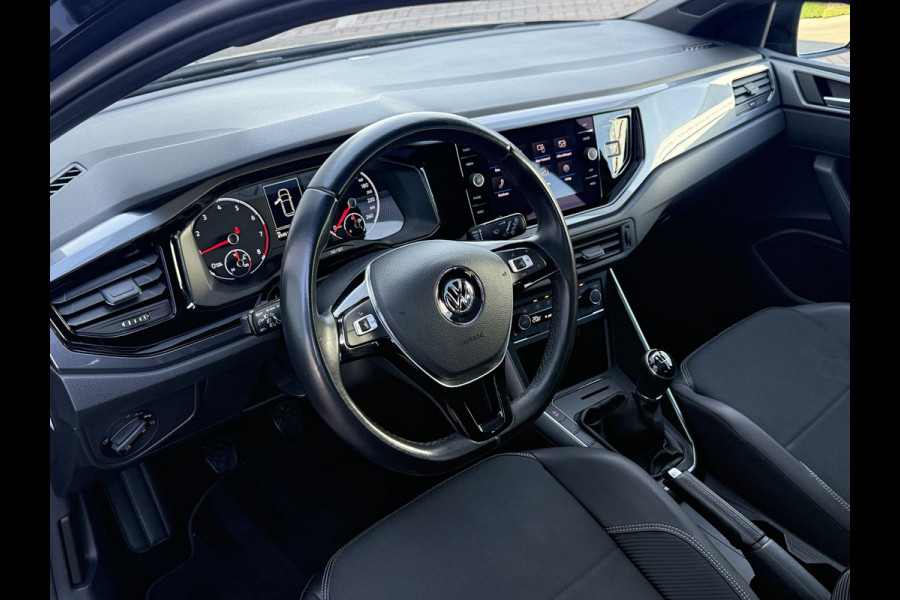 Volkswagen Polo 1.0 81pk Highline | Pano dak | Half leder | Full LED