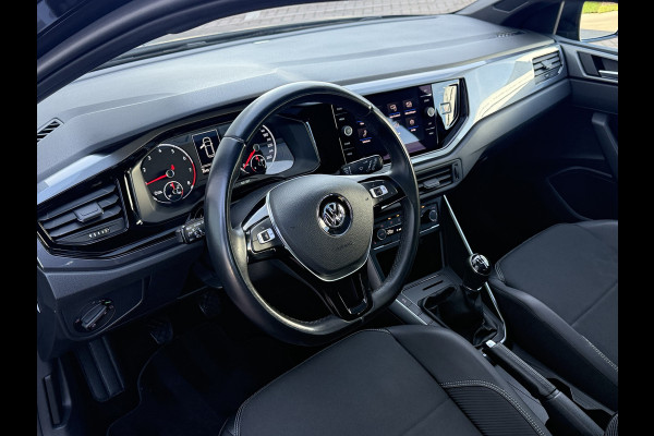 Volkswagen Polo 1.0 81pk Highline | Pano dak | Half leder | Full LED