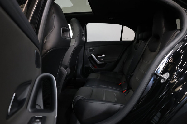 Mercedes-Benz A-Klasse 220 AMG MULTIBEAM/VIRTUAL/SFEER/PANO/LEER+S.VERWARMING+MEMORY/19" LMV/CAM/ACC/ECC/12 MDN GARANTIE!