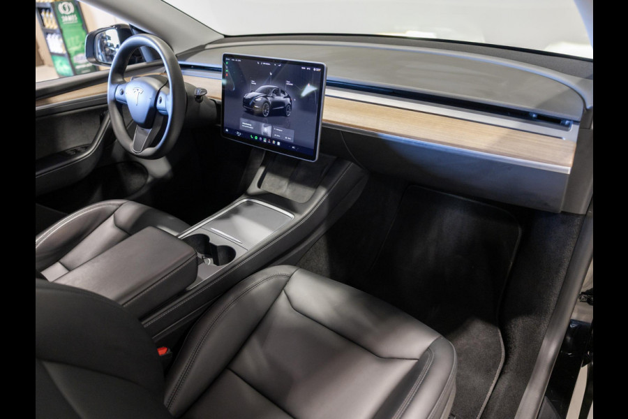 Tesla Model Y RWD 58 kWh SOH 93% / 299pk / Trekhaak /