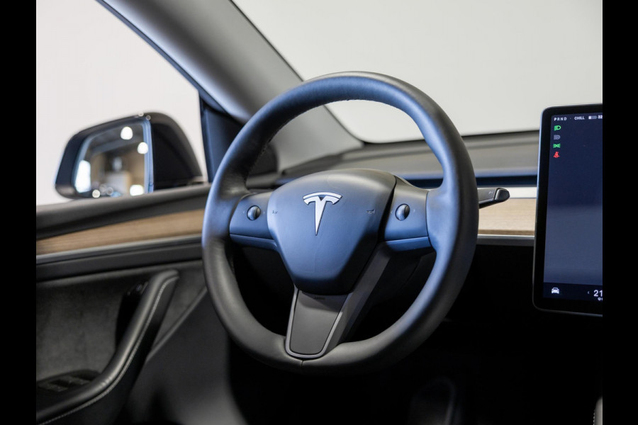 Tesla Model Y RWD 58 kWh SOH 93% / 299pk / Trekhaak /