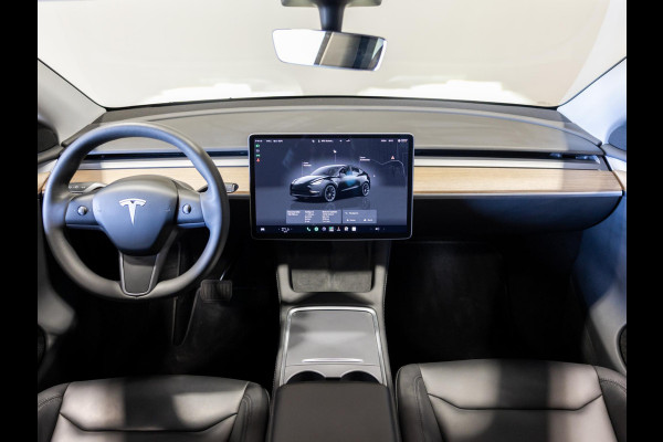 Tesla Model Y RWD 58 kWh SOH 93% / 299pk / Trekhaak /