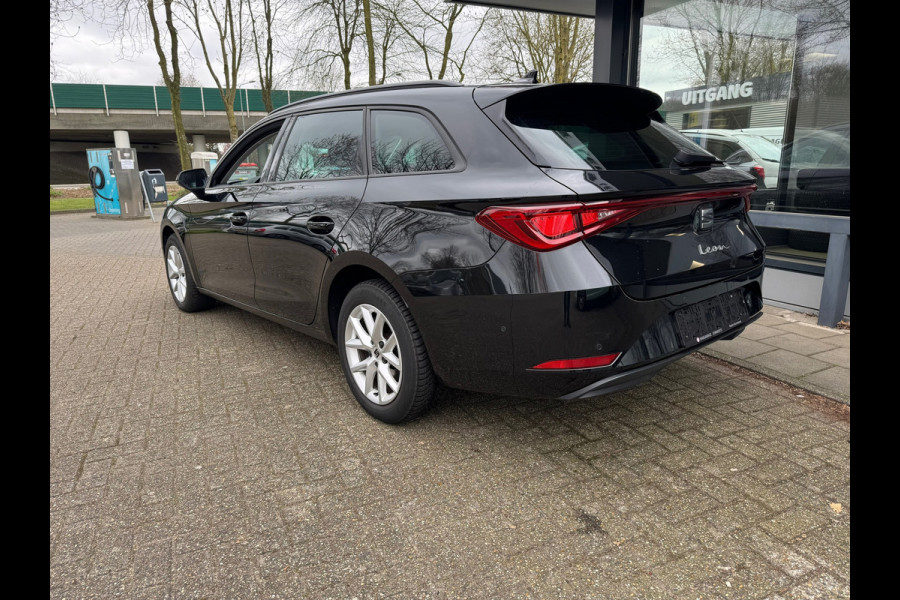 Seat Leon Sportstourer 1.0 eTSI 110pk Style Business DSG automaat, LM, carplay, camera ect. Rijklaarprijs / 12 mnd garantie