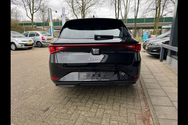 Seat Leon Sportstourer 1.0 eTSI 110pk Style Business DSG automaat, LM, carplay, camera ect. Rijklaarprijs / 12 mnd garantie