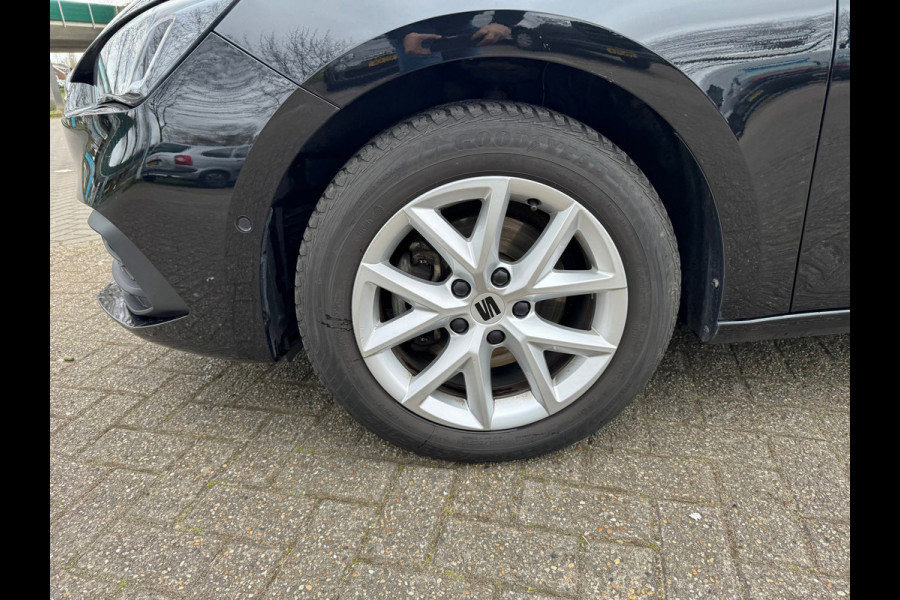 Seat Leon Sportstourer 1.0 eTSI 110pk Style Business DSG automaat, LM, carplay, camera ect. Rijklaarprijs / 12 mnd garantie
