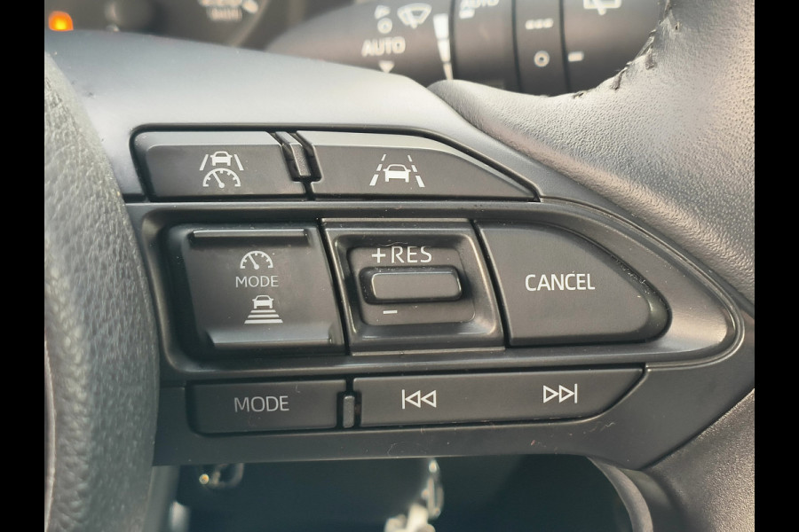Mazda 2 Hybrid 1.5 Centre-line uit 2025 Rijklaar “Sinds 1970 | 5.000+ reviews | Score 9,5 | Service zoals ’t hoort” Henk Jongen Auto's in Helmond,  al 50 jaar service zoals 't hoort!