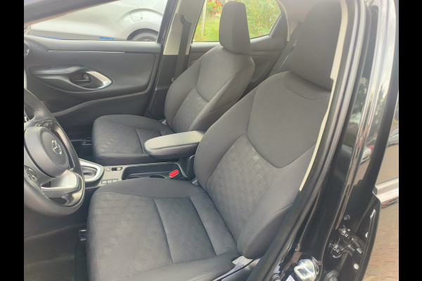 Mazda 2 Hybrid 1.5 Centre-line uit 2025 Rijklaar “Sinds 1970 | 5.000+ reviews | Score 9,5 | Service zoals ’t hoort” Henk Jongen Auto's in Helmond,  al 50 jaar service zoals 't hoort!