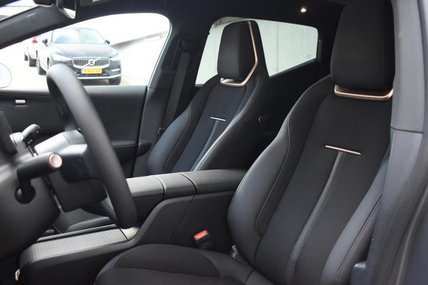 ZEEKR X RWD Long Range 69 kWh / Stoelverwarming / 360 graden camera / Panorama dak / Dode hoek sensoren / Elektrisch bedienbare bestuuurdersstoel / Apple Carplay-Android auto