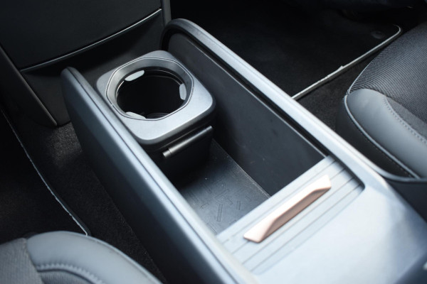 ZEEKR X RWD Long Range 69 kWh / Stoelverwarming / 360 graden camera / Panorama dak / Dode hoek sensoren / Elektrisch bedienbare bestuuurdersstoel / Apple Carplay-Android auto
