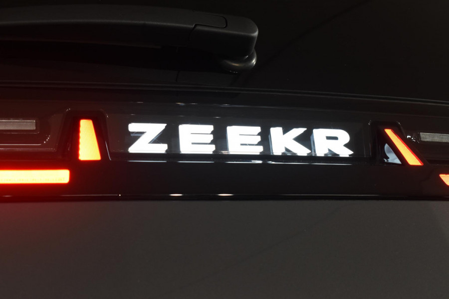 ZEEKR X RWD Long Range 69 kWh / Stoelverwarming / 360 graden camera / Panorama dak / Dode hoek sensoren / Elektrisch bedienbare bestuuurdersstoel / Apple Carplay-Android auto