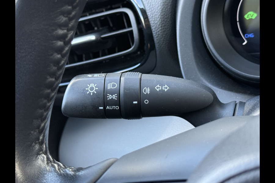 Toyota Yaris Cross 1.5 Hybrid Dynamic | Trekhaak | CarPlay | ACC | Camera | DAB+