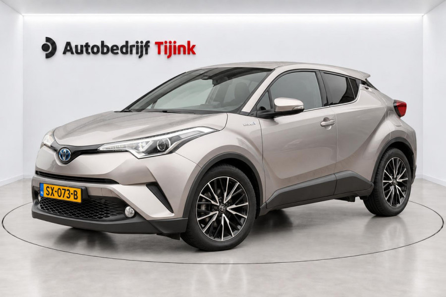 Toyota C-HR 1.8 Hybrid Dynamic | LED | Trekhaak | Camera | Stoelverwarming | All-seasons | Navi | Keyless |