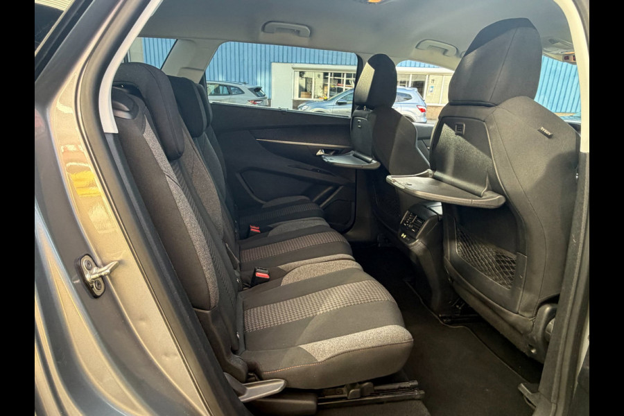Peugeot 5008 1.2 PureTech Active Business - AUTOMAAT I 7 Persoons I Navigatie I Airco I LED I PDC I Sport velgen I Dealer onderh.