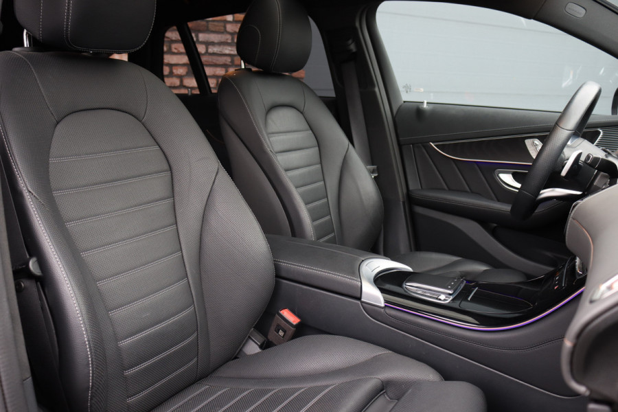 Mercedes-Benz EQC 400 4MATIC AMG Line 80 kWh | Distronic+ | Massage | Memory | Burmester | Trekhaak | Schuifdak | Stoelventilatie | Leder | Multibeam LED | Luchtkwaliteitspakket | HUD | Augmented Reality |