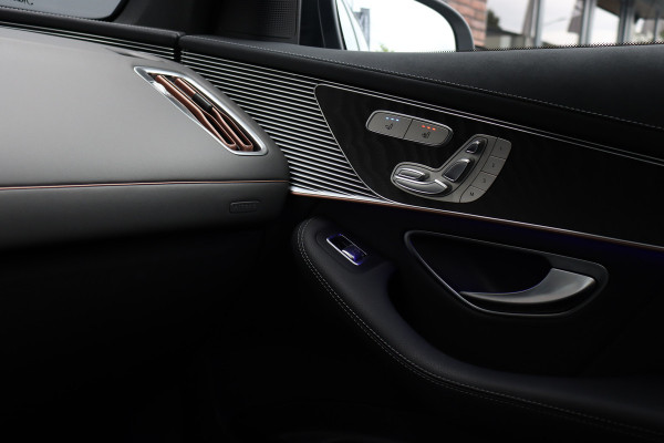 Mercedes-Benz EQC 400 4MATIC AMG Line 80 kWh | Distronic+ | Massage | Memory | Burmester | Trekhaak | Schuifdak | Stoelventilatie | Leder | Multibeam LED | Luchtkwaliteitspakket | HUD | Augmented Reality |