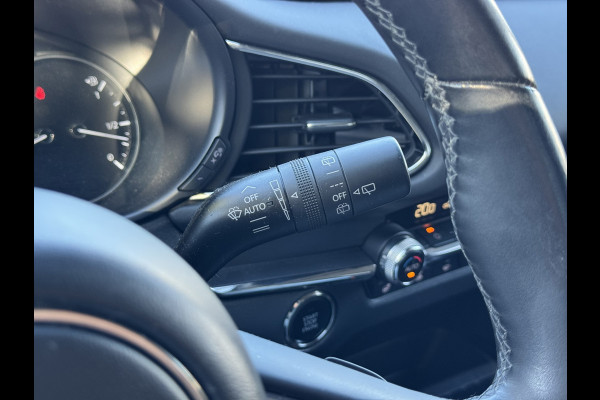 Mazda CX-30 2.0 e-SkyActiv-X M Hybrid Luxury | Leder, ACC, Carplay/Android, Camera, Bose, Trekhaak | Dealeronderhouden | NAP |