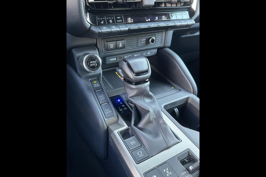 Toyota Land Cruiser 2.8 D-4D landcruiser Blind Van Professional Executive Luxe Uitvoering!