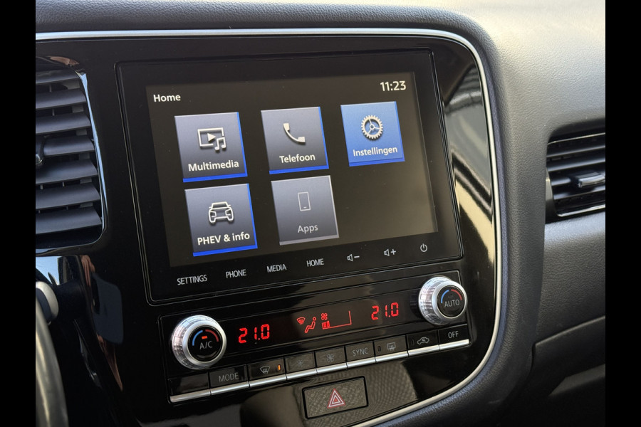 Mitsubishi Outlander BWJ 2021 | 2.4 225PK PHEV Pure | CLIMA | NAVI | STOELVERW | CAMERA A | CARPLAY | PDC 2X| LICHTMETAAL
