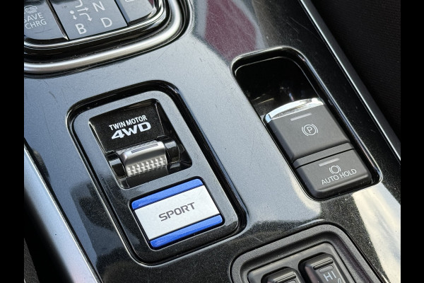 Mitsubishi Outlander BWJ 2021 | 2.4 225PK PHEV Pure | CLIMA | NAVI | STOELVERW | CAMERA A | CARPLAY | PDC 2X| LICHTMETAAL