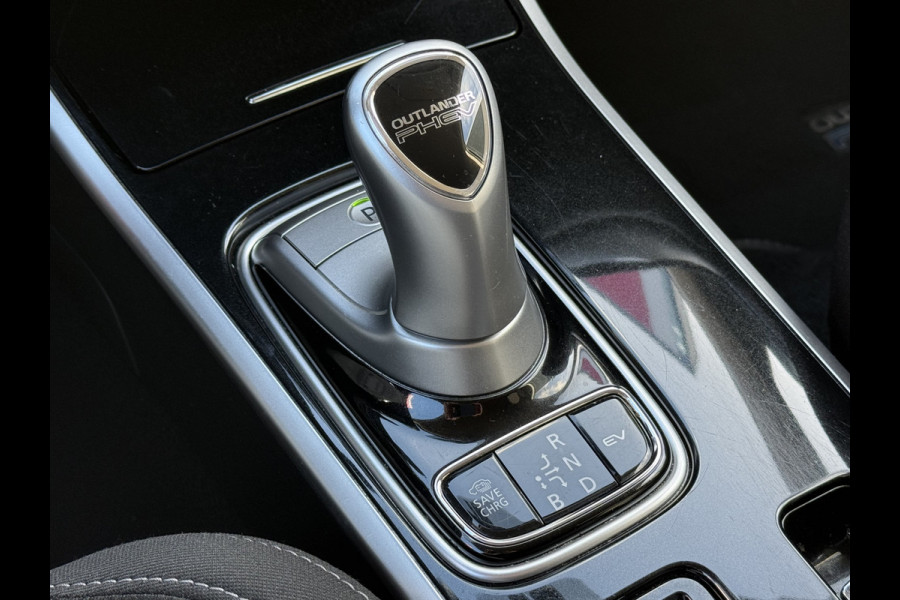 Mitsubishi Outlander BWJ 2021 | 2.4 225PK PHEV Pure | CLIMA | NAVI | STOELVERW | CAMERA A | CARPLAY | PDC 2X| LICHTMETAAL