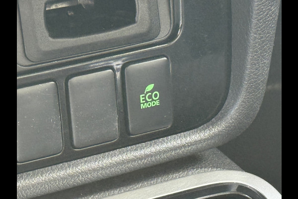 Mitsubishi Outlander BWJ 2021 | 2.4 225PK PHEV Pure | CLIMA | NAVI | STOELVERW | CAMERA A | CARPLAY | PDC 2X| LICHTMETAAL