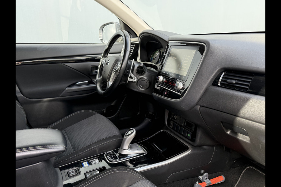 Mitsubishi Outlander BWJ 2021 | 2.4 225PK PHEV Pure | CLIMA | NAVI | STOELVERW | CAMERA A | CARPLAY | PDC 2X| LICHTMETAAL