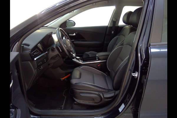 Kia e-Niro DynamicLine 64 kWh | SOH 98,9% | Trekhaak | Navigatie | VERWACHT |