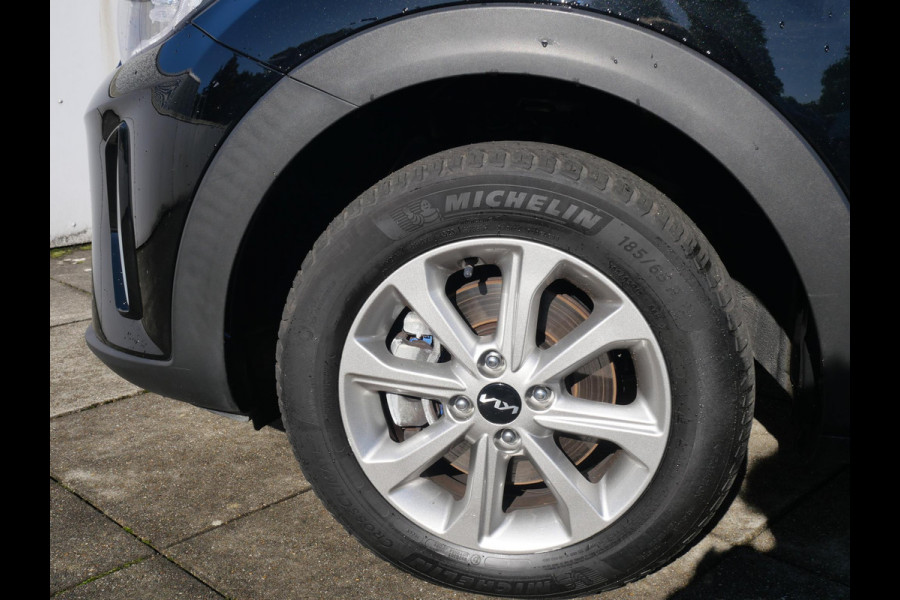Kia Stonic 1.0 T-GDi MHEV DynamicLine | Trekhaak | All Season Banden | Cruise | Navi | Carplay |