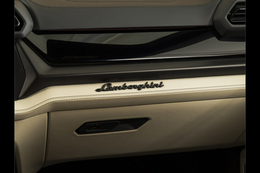 Lamborghini Urus 4.0 V8 Hybrid SE MY26 I EXCL. COLOR I 23" I B&O I PANO
