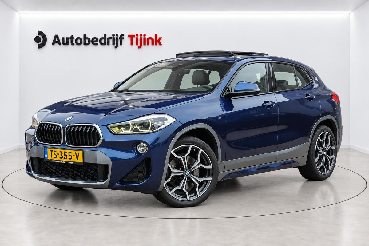 BMW X2 sDrive20i Executive | Automaat | LED | Pano | Trekhaak | M Sport X | Parking Pack | Elek. achterklep | Audio Media Pack | LMV 19" |