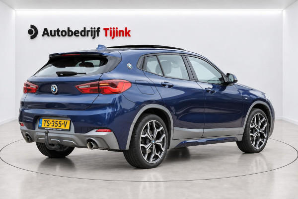 BMW X2 sDrive20i Executive | Automaat | LED | Pano | Trekhaak | M Sport X | Parking Pack | Elek. achterklep | Audio Media Pack | LMV 19" |