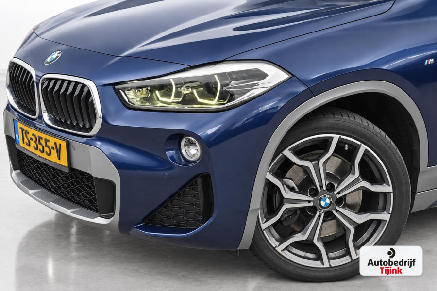 BMW X2 sDrive20i Executive | Automaat | LED | Pano | Trekhaak | M Sport X | Parking Pack | Elek. achterklep | Audio Media Pack | LMV 19" |