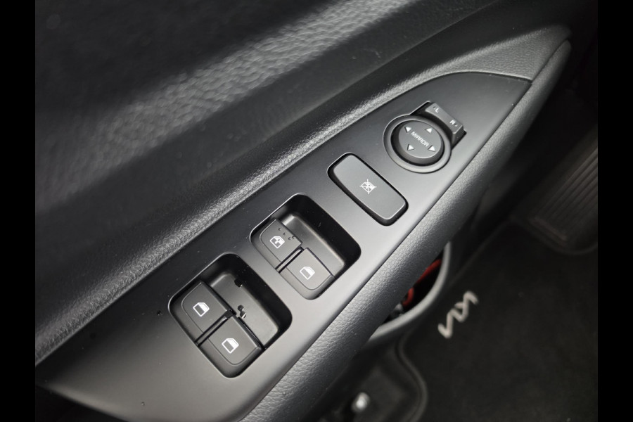 Kia Stonic 1.0 T-GDi MHEV DynamicLine | Stoelverwarming | Cruise | Camera | PDC | Navi |