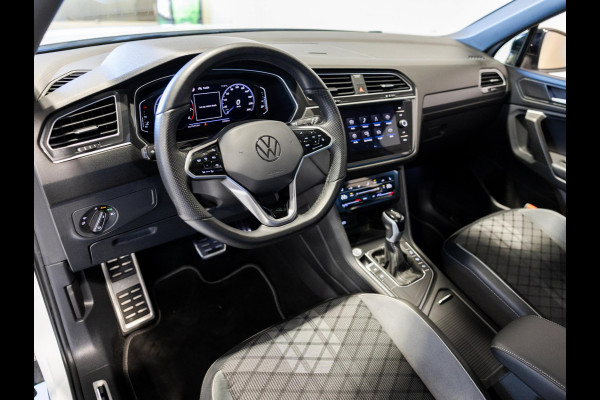 Volkswagen Tiguan Allspace 1.5 TSI R-Line Blackstyle 7p. / 150pk / Panorama dak / Stoel en stuur verwarming / Achteruitrij camera /