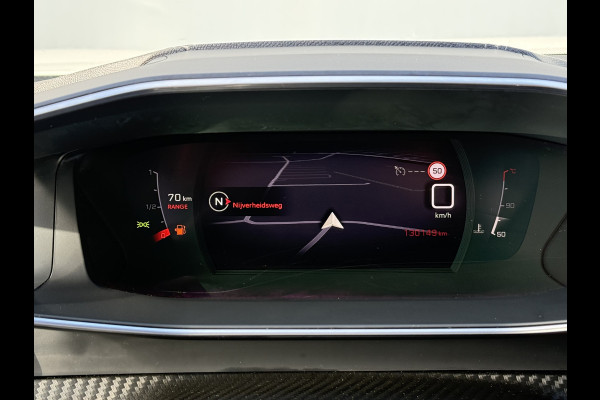Peugeot 2008 BWJ 2021 | 1.2T 131PK GT | PANO DAK | TREKHAAK | CLIMA | NAVI | LEDER/STOF | CAMERA A | PDC | CARPLAY |