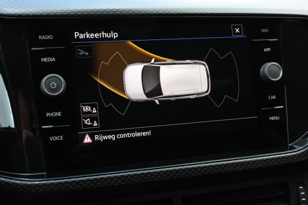 Volkswagen T-Cross 1.0 TSI 110pk DSG Life Navigatie Adaptive Cruise Control Lane/Side Assist Camera Stoelverwarming