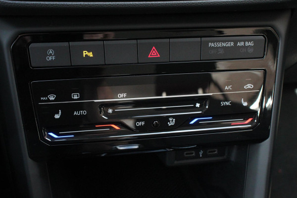 Volkswagen T-Cross 1.0 TSI 110pk DSG Life Navigatie Adaptive Cruise Control Lane/Side Assist Camera Stoelverwarming