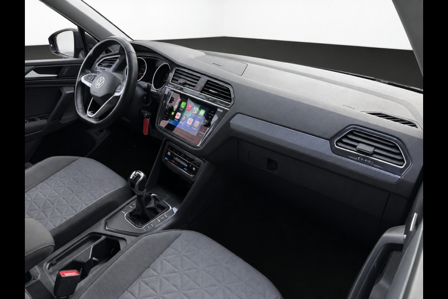 Volkswagen Tiguan 1.5 TSI 150PK! LIFE BUSINESS CARPLAY/ACC/NAVI/STUURVERW.
